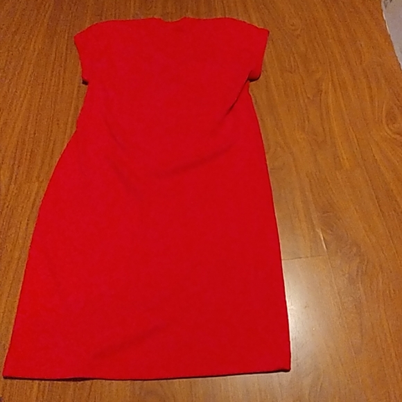 Dress - Picture 2 of 2